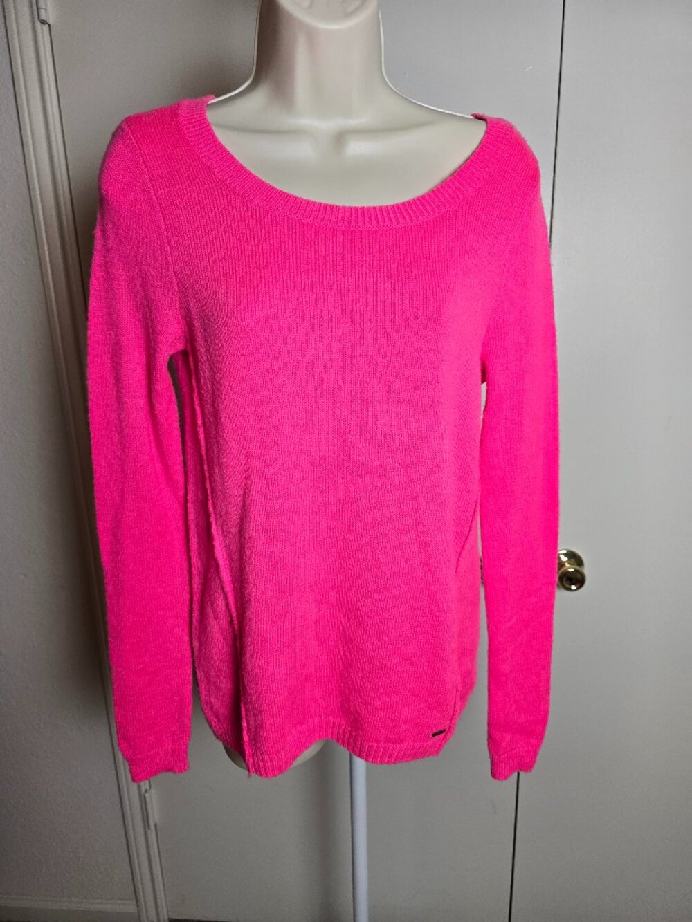 Abercrombie & Fitch Womens Small Hot Pink Wool Blend Hi Low Pullover Sweater